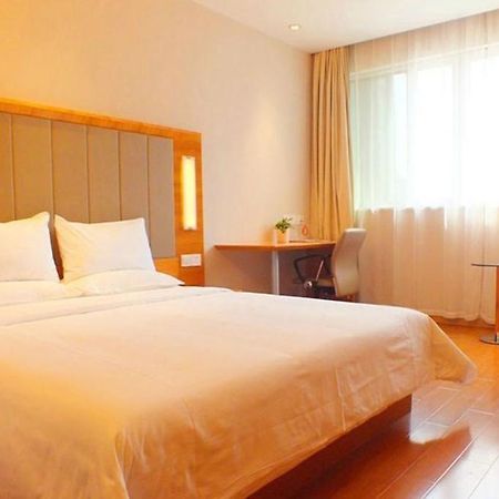 Ji Hotel Changsha Helong Stadium Bagian luar foto